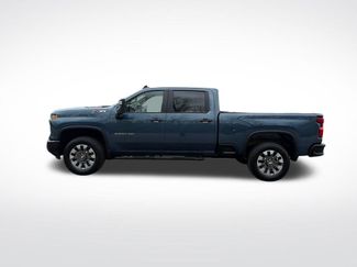 Used 2025 Chevrolet Silverado 2500 Custom w/ Custom Value Package AWD/4WD video 2