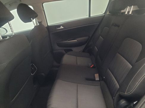 Used 2022 Kia Sportage LX AWD/4WD image 18