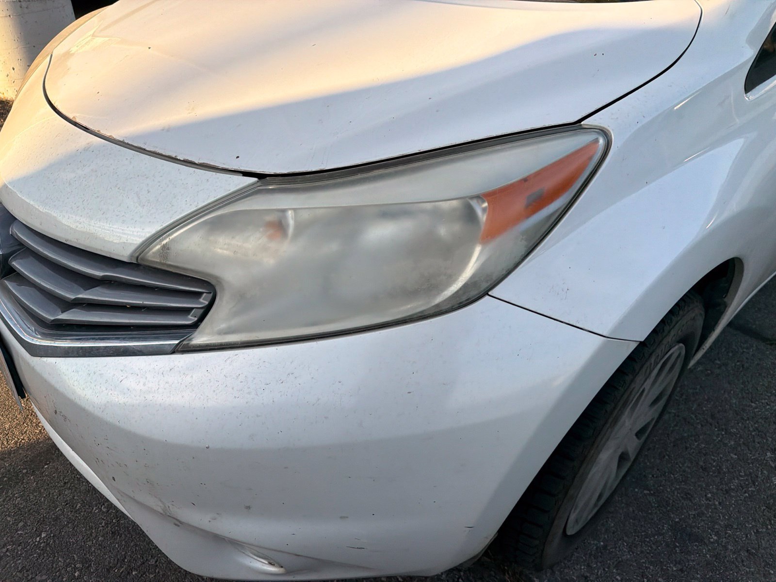 Used 2015 Nissan Versa Note SV FWD image 2