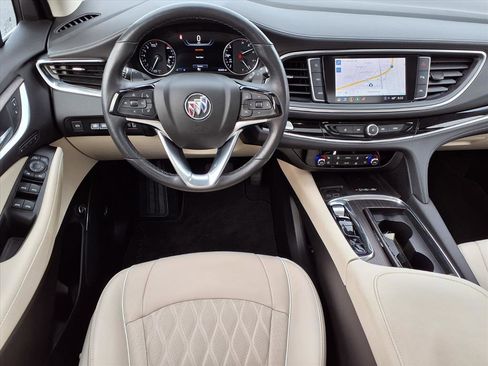 Used 2023 Buick Enclave Avenir w/ Avenir Technology Package AWD/4WD image 3