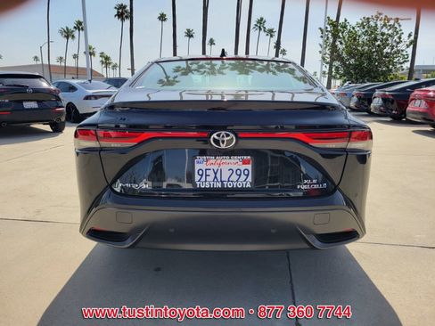 Certified 2023 Toyota Mirai w/ Advanced Technology Package RWD image 5