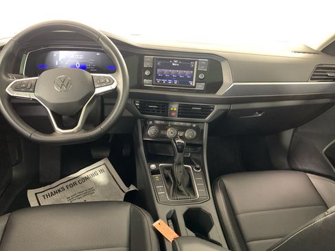 Used 2023 Volkswagen Jetta SE w/ Panoramic Sunroof Package FWD image 33