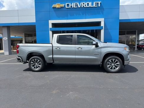 New 2026 Chevrolet Silverado 1500 LT w/ Texas Edition Plus AWD/4WD image 2