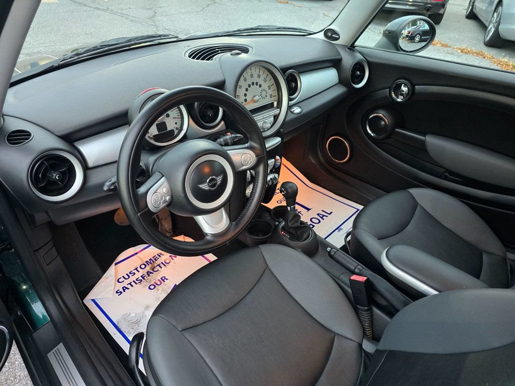 Used 2010 MINI Cooper Hardtop FWD image 9