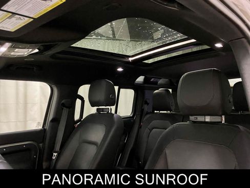 Used 2023 Land Rover Defender 110 X-Dynamic SE AWD/4WD image 16