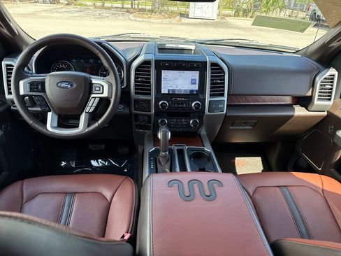 Certified 2019 Ford F150 King Ranch w/ Equipment Group 601A Luxury image 5