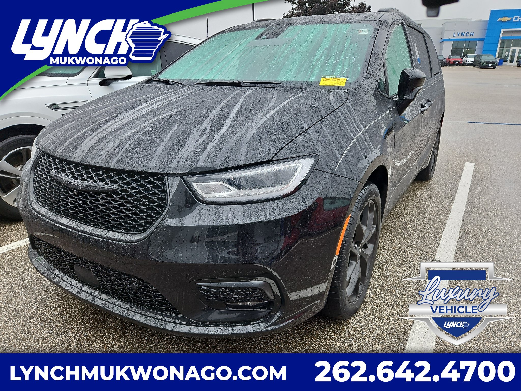 Used 2023 Chrysler Pacifica Limited w/ S Appearance Package AWD/4WD image 1
