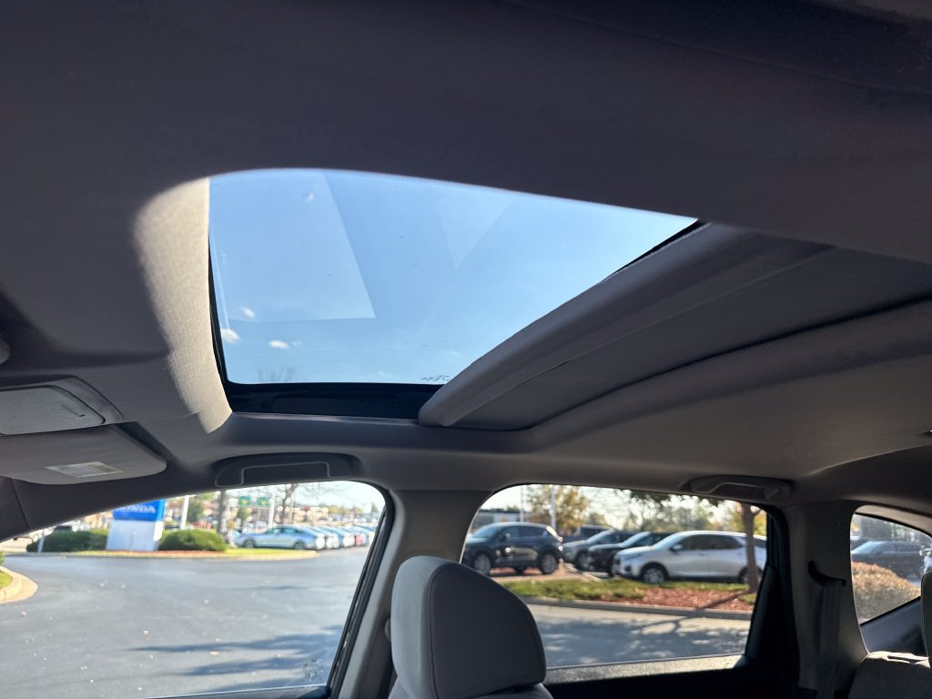 Used 2017 Honda CR-V EX image 16