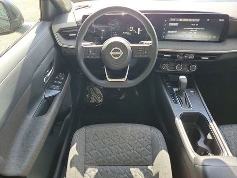 Certified 2025 Nissan Kicks SV w/ SV Premium Package image 21