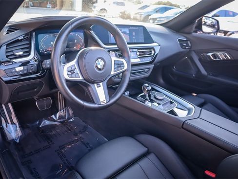 Used 2025 BMW Z4 sDrive30i image 8