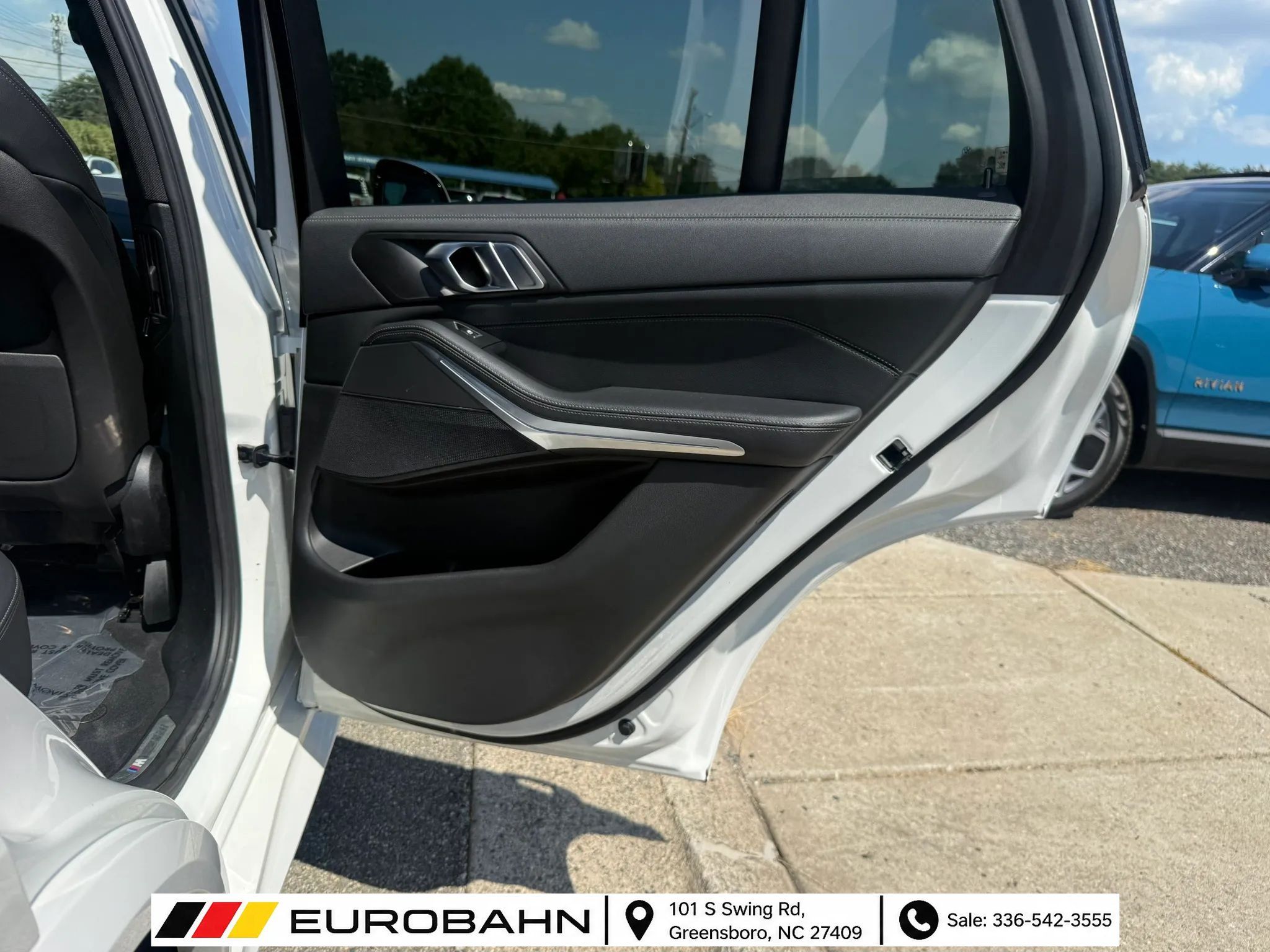 Used 2022 BMW X5 xDrive40i w/ M Sport Package AWD/4WD image 19