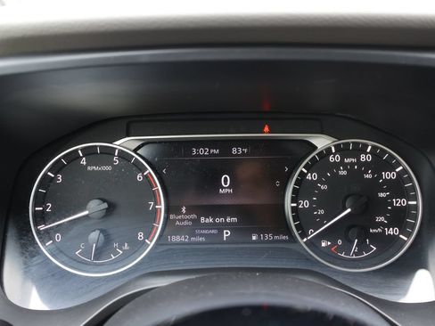 Used 2023 Nissan Rogue SV FWD image 35