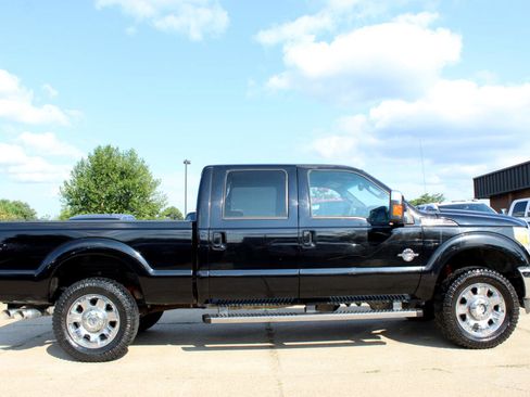 Used 2016 Ford F250 Lariat w/ Lariat Ultimate Package image 8