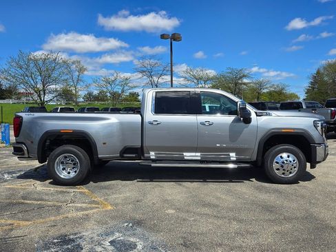 Certified 2026 GMC Sierra 3500 SLT w/ SLT Premium Package AWD/4WD image 12