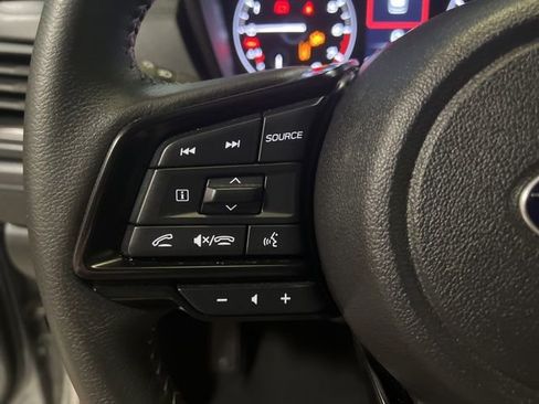 Used 2025 Subaru Forester Premium AWD/4WD image 41