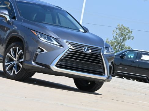Used 2017 Lexus RX 350 FWD w/ Premium Package image 37