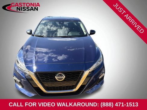 Used 2022 Nissan Altima 2.5 SR FWD image 1