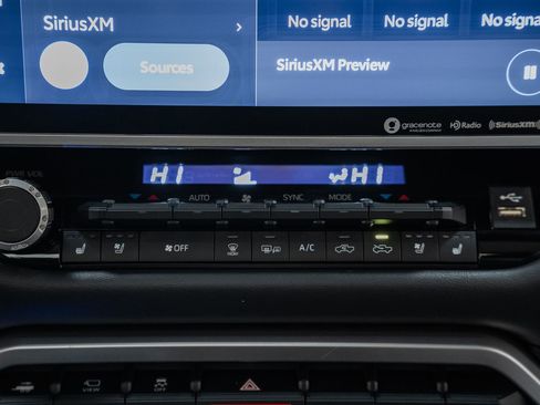 Used 2023 Toyota Tundra Platinum image 27