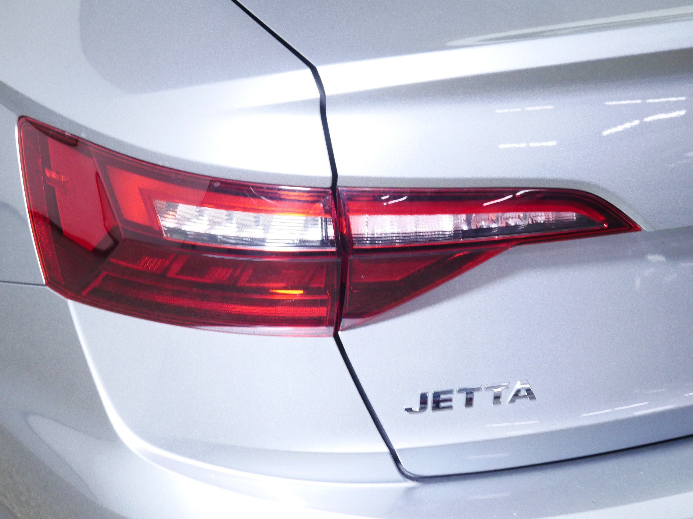Used 2020 Volkswagen Jetta SE FWD image 17