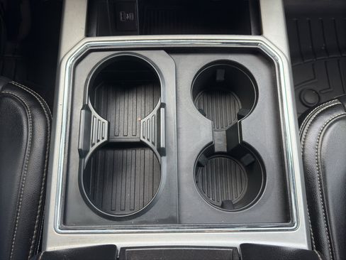 Used 2021 Ford F250 Lariat image 22