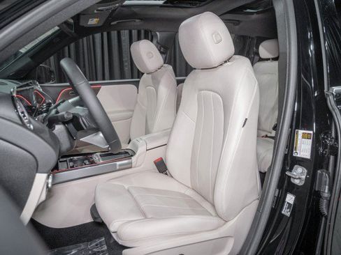 Certified 2026 Mercedes-Benz GLB 250 image 11