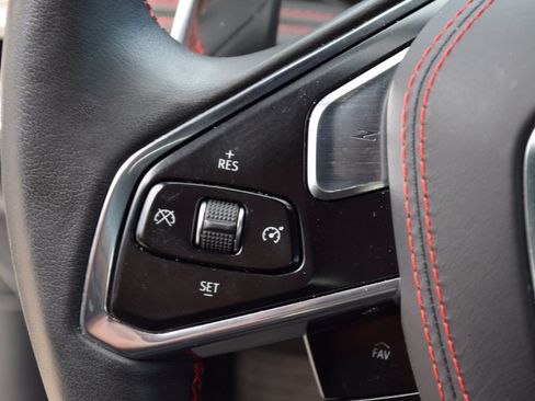 Used 2020 Chevrolet Corvette Stingray Premium Cpe w/ 3LT Preferred Equipment Group RWD image 7