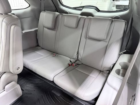 Used 2016 Toyota Highlander Limited FWD image 34