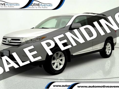Used 2013 Toyota Highlander SE w/ Convenience Pkg AWD/4WD image 1