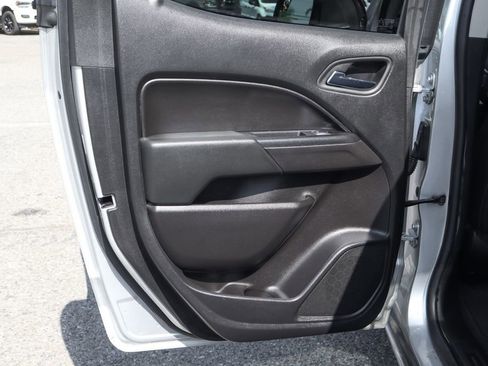 Used 2019 Chevrolet Colorado LT AWD/4WD image 31