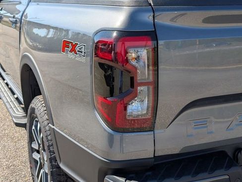 New 2025 Ford Ranger Lariat w/ FX4 Off-Road Package image 17