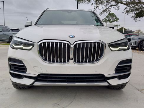 Certified 2022 BMW X5 sDrive40i w/ Premium Package image 12