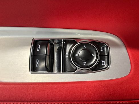 Used 2020 Chevrolet Corvette Stingray 2LT w/ 2LT Preferred Equipment Group RWD image 16