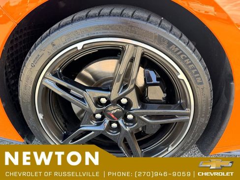 Used 2024 Chevrolet Corvette Stingray Preferred Conv w/ Z51 Performance Package RWD image 28