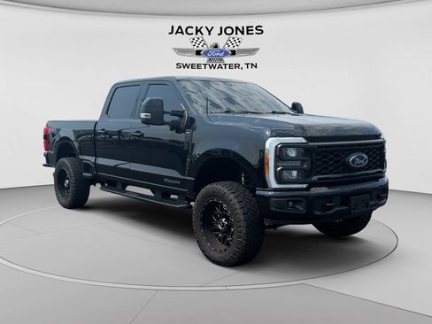 Used 2023 Ford F250 Lariat w/ Sport Appearance Package AWD/4WD image 7