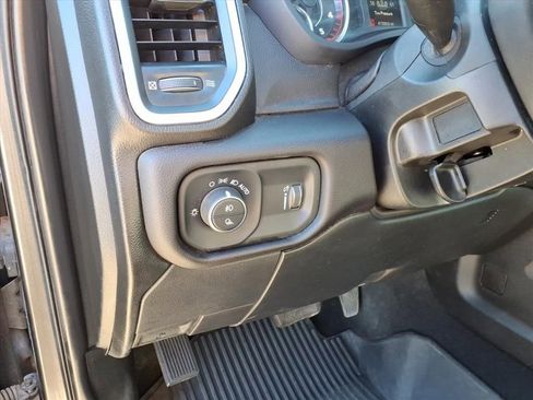 Used 2023 RAM 2500 Big Horn w/ Level 1 Equipment Group image 15