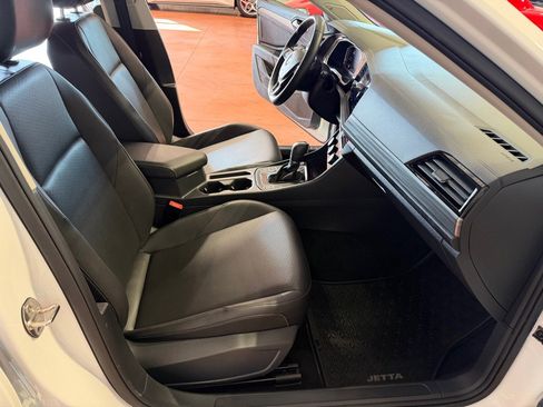 Used 2019 Volkswagen Jetta SEL FWD image 25