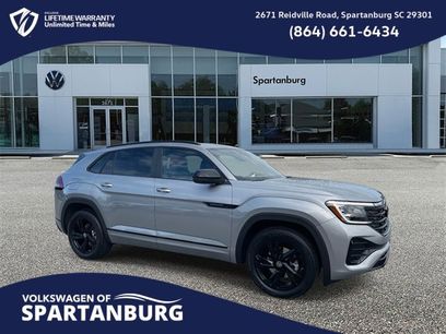 New 2026 Volkswagen Atlas Cross Sport SEL R-Line