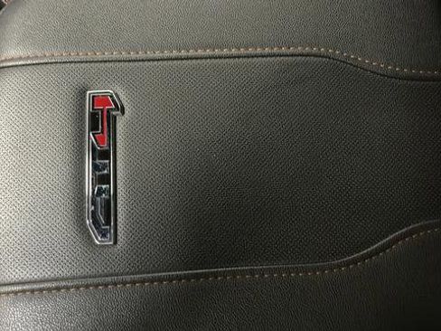Used 2024 GMC Sierra 3500 AT4 w/ AT4 Premium Plus Package AWD/4WD image 20
