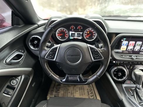Used 2017 Chevrolet Camaro LT w/ Technology Package image 20