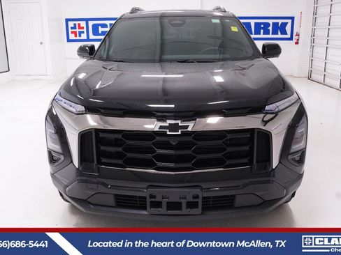 Used 2025 Chevrolet Equinox ACTIV w/ Safety and Technology Package FWD image 3