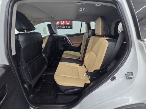 Used 2018 Toyota RAV4 Limited w/ Advanced Technology Package FWD image 13