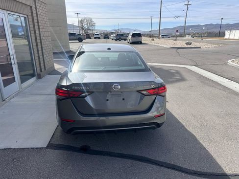 Used 2021 Nissan Sentra SV w/ Trunk Package image 4
