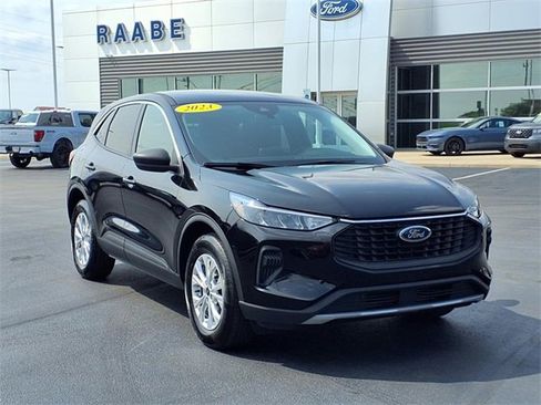 Used 2023 Ford Escape Active image 1