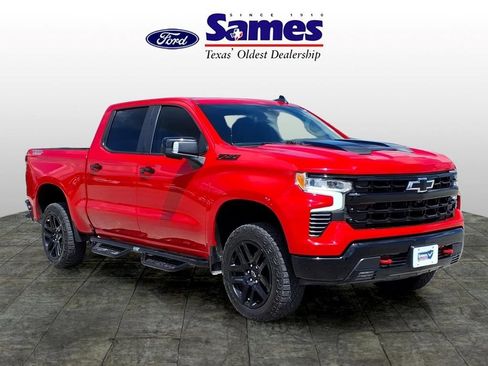 Used 2023 Chevrolet Silverado 1500 LT Trail Boss w/ LT Trail Boss Premium Package AWD/4WD image 1