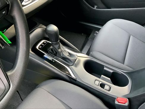 Used 2026 Toyota Corolla LE FWD image 16