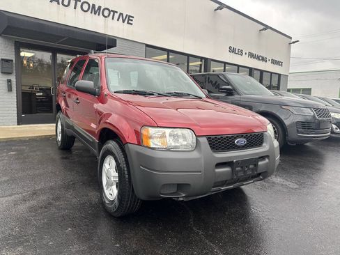 Used 2003 Ford Escape XLS image 4