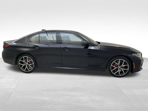 Certified 2023 BMW 530i xDrive w/ M Sport Package image 6