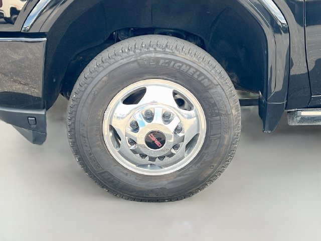 Used 2021 GMC Sierra 3500 Denali w/ Denali Ultimate Package AWD/4WD image 13