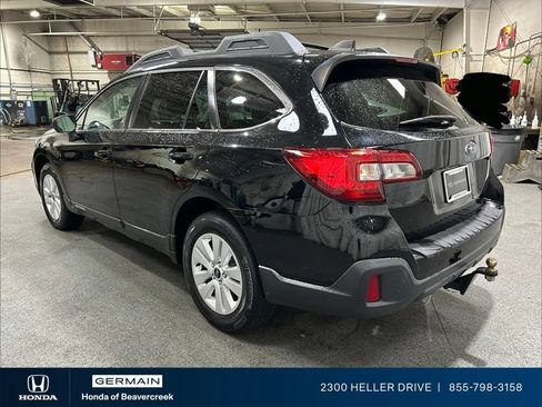 Used 2019 Subaru Outback 2.5i Premium AWD/4WD image 6