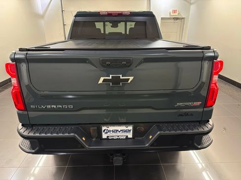 Used 2025 Chevrolet Silverado 1500 ZR2 w/ Technology Package AWD/4WD image 5